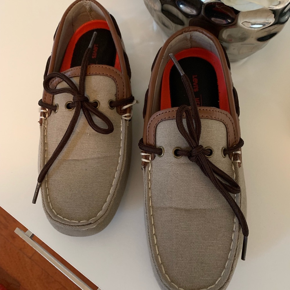 Levis shoes